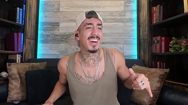 Donovan Desmond online show from October 24, 9:05 pm