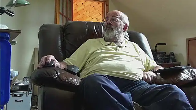 janzer13 online show from September 21, 1:44 pm