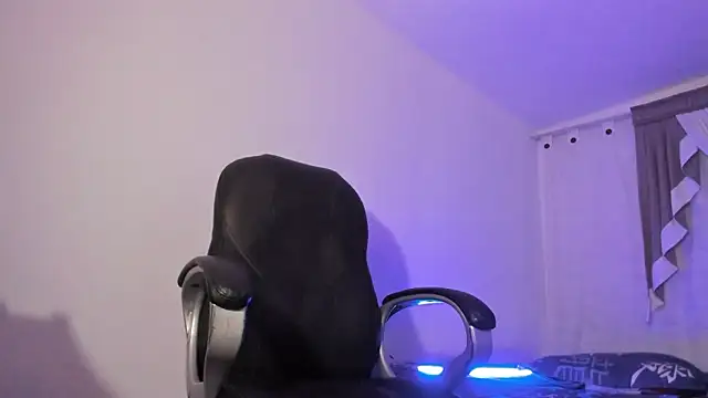 Angelicious Boy online show from November 20, 5:07 am