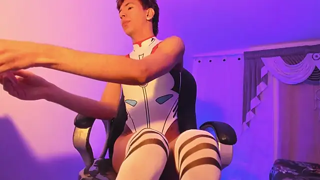 Angelicious Boy online show from December 2, 4:15 am