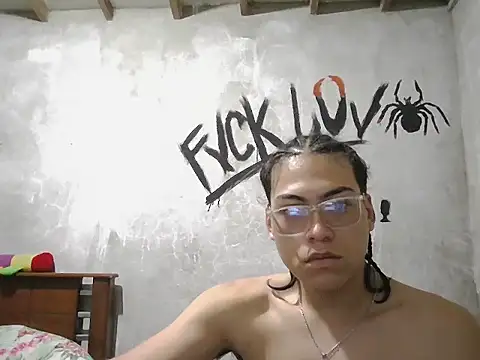 dirty model online show from March 18, 4:26 am