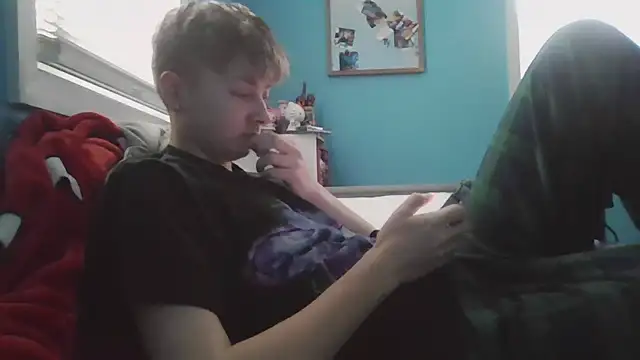 Liam axel35 online show from December 3, 7:31 pm