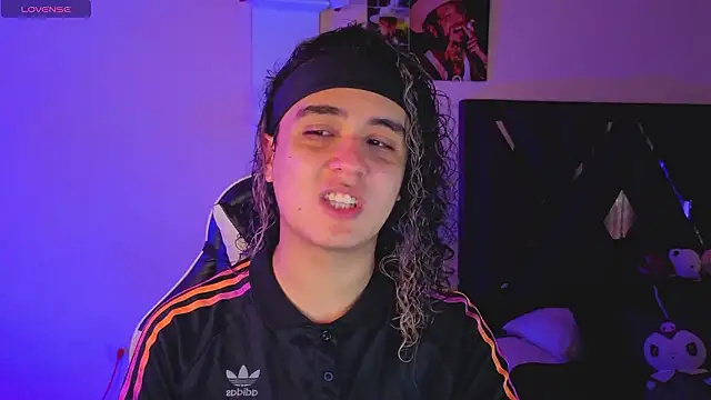 derek greyy  online show from February 3, 5:51 pm