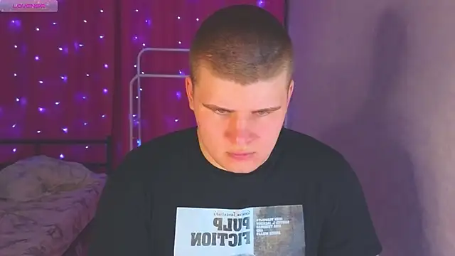 kittenmurr online show from April 19, 9:28 pm