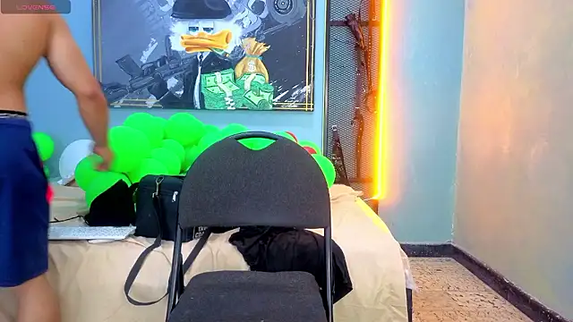 DylanGuss online show from January 7, 2:33 pm