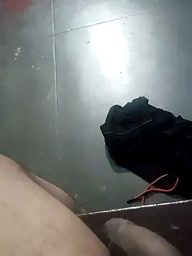 modelmanr online show from October 25, 4:42 pm