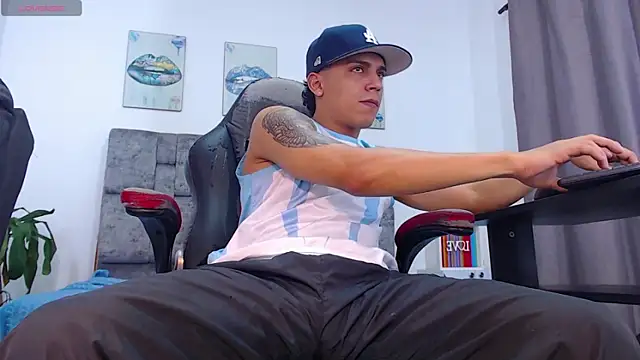 david santos16 online show from December 3, 3:23 am