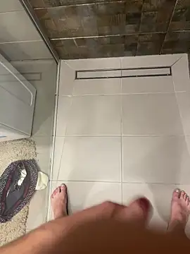 MrZli online show from March 20, 6:01 pm