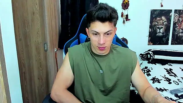 javiersexymann online show from February 11, 6:01 pm