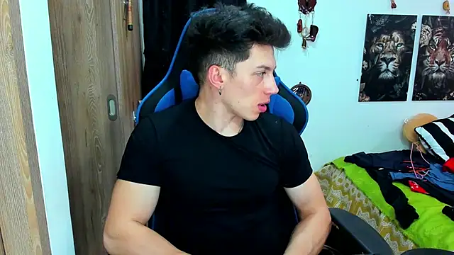 javiersexymann online show from December 21, 8:54 pm