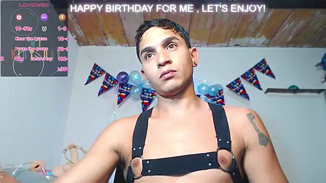 Angel latinboy online show from March 24, 10:13 pm