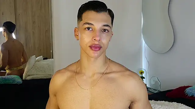 Troye Williams online show from April 20, 12:19 pm