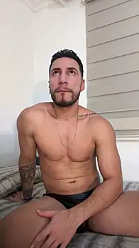 Thiago Hill online show from November 11, 3:55 am