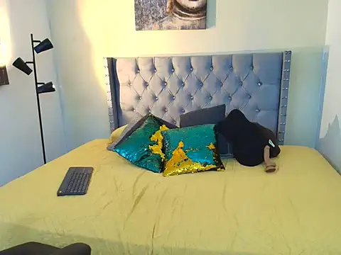 stewart mateo  online show from September 26, 3:04 am