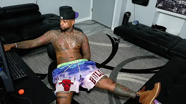 SLANGONDEMHOES online show from March 13, 9:54 pm