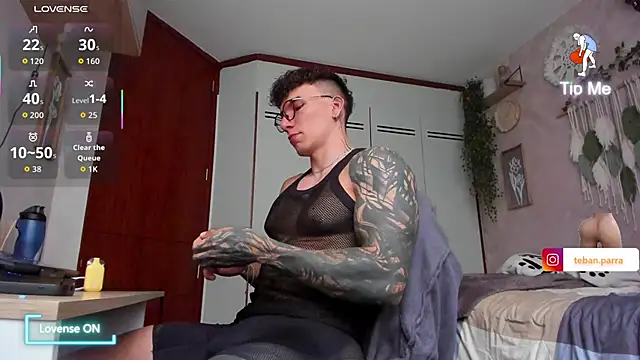 estebandi do online show from September 22, 8:08 pm