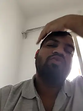 vinay smalldick online show from December 15, 2:41 am