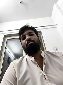 vinay smalldick online show from April 5, 2:02 pm