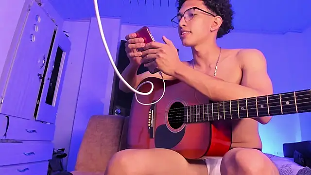 Cj davis  online show from April 12, 12:36 am