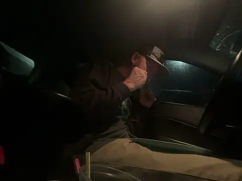 Snapshot of Chazington90 chatting on September 18, 5:53 am Chazington90 online show from September 18, 5:53 am