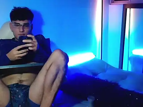 Valentin peach online show from September 11, 4:00 am