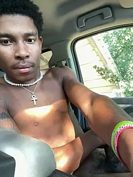 Lillie33366 online show from October 14, 2:24 pm