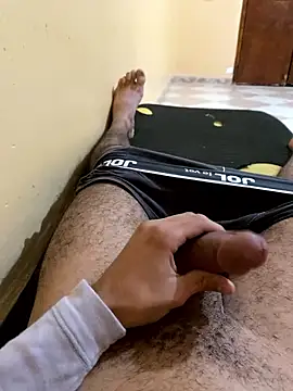 Aymenww online show from January 14, 1:38 pm