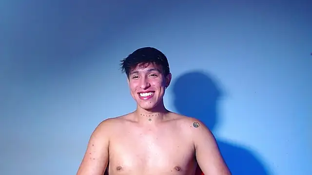 rowanbigboy23 online show from April 19, 1:27 am