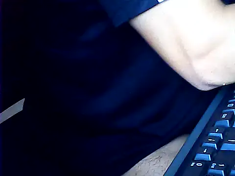 hotboydon2495 online show from October 13, 1:44 am