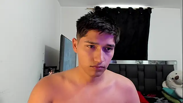 mateo-Esposito online show from April 13, 9:04 pm