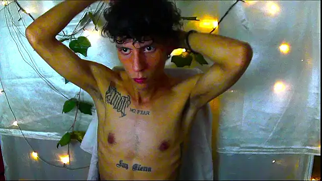 Crxxxsh online show from September 20, 7:08 am