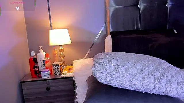 oliver mr  online show from September 24, 10:08 pm