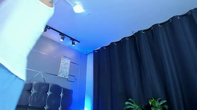 oliver mr  online show from October 20, 8:46 pm