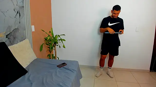  online show from October 25, 11:56 am