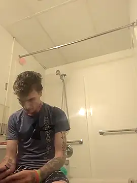 jizzyglizzy92 online show from June 8, 4:02 am