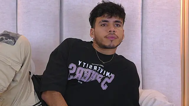 AlexanderJordan online show from December 21, 2:52 am