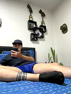 Snapshot of Jaguer2213 chatting on September 23, 12:43 am Jaguer2213 online show from September 23, 12:43 am