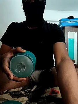 Snapshot of adro125 chatting on October 22, 3:05 pm adro125 online show from October 22, 3:05 pm