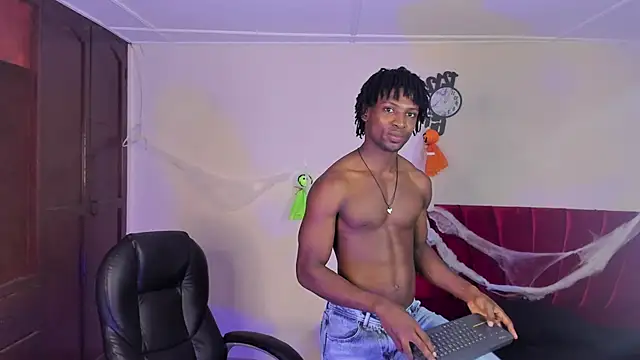 tau montes online show from October 24, 10:33 pm