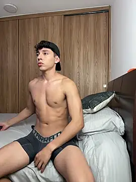 im jero online show from April 24, 1:08 am