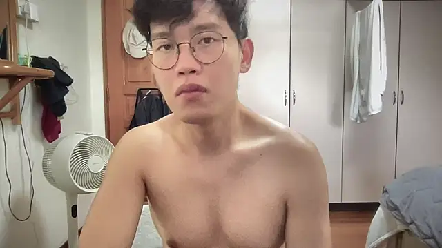 Passionatetwink2 online show from September 22, 9:20 am