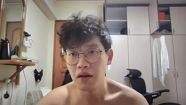 Passionatetwink2 online show from October 9, 10:53 am