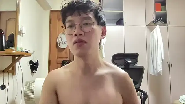 Passionatetwink2 online show from October 11, 5:28 pm