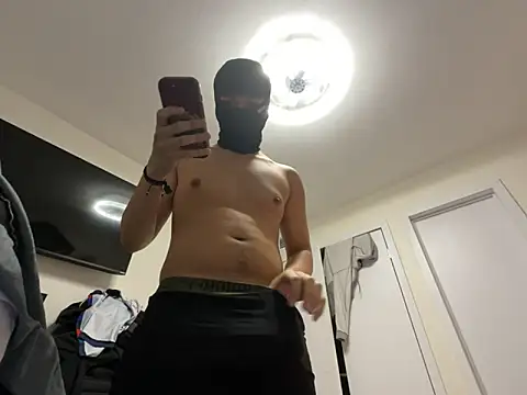 lionr0660 online show from April 1, 9:12 pm