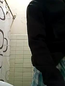 hairy mannn online show from November 18, 1:04 pm