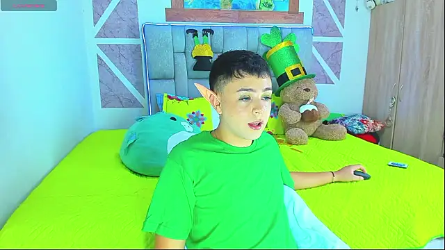 christopher Hot online show from March 17, 11:07 pm