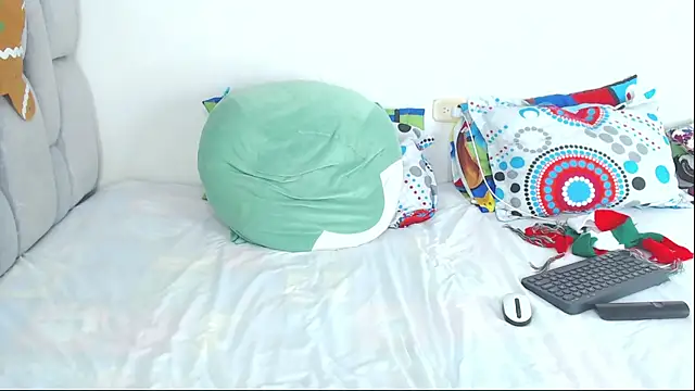 christopher Hot online show from December 3, 10:27 pm