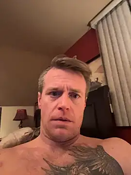 DILFiGuess11 online show from March 17, 7:44 am