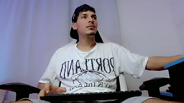 yankees  online show from October 12, 5:34 am