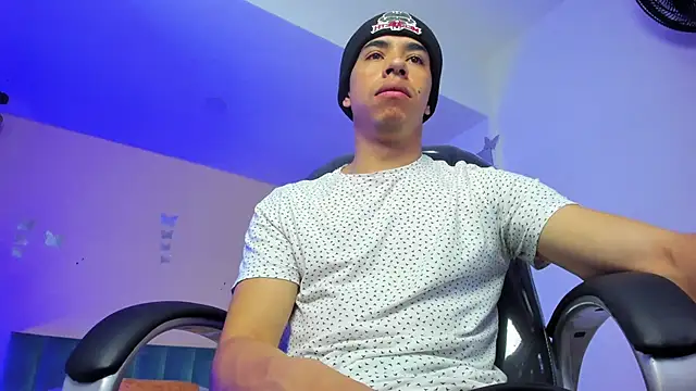 Muscle Scott online show from December 14, 2:13 pm